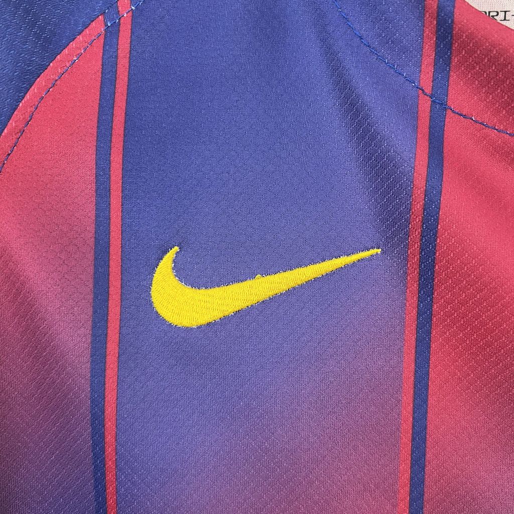 Maillot FC Barcelone Domicile 25/26 Version Féminine